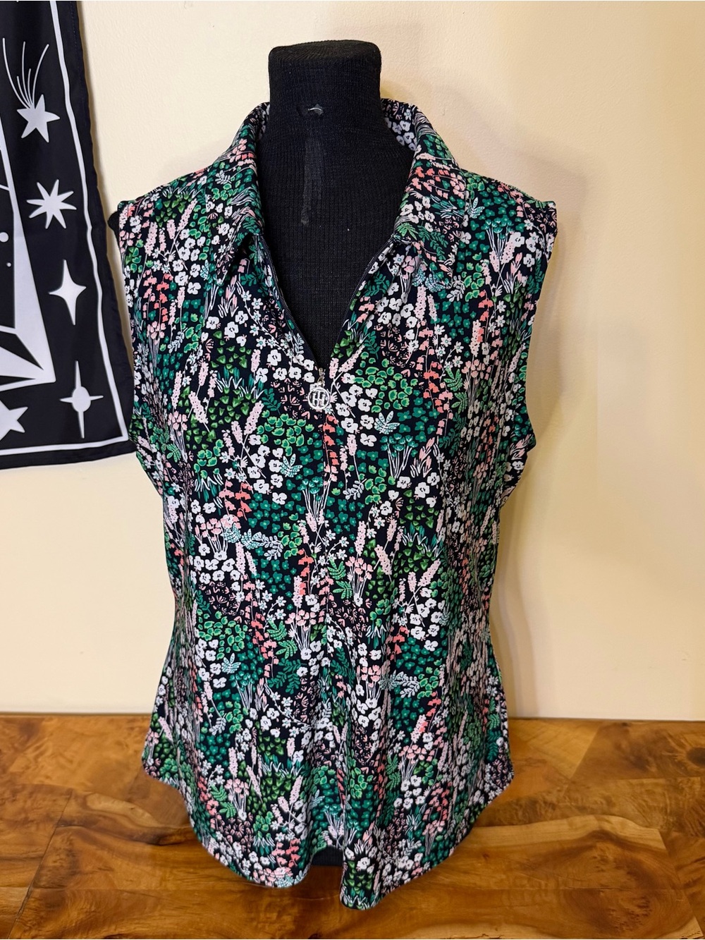 Tommy Hilfiger L 1/4 Zip Green Floral Golf Tank Top Shirt Collared